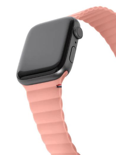 Picture of Decoded Silicone Magnet Traction Lite Strap for Apple Watch 49/45/44/42mm - Peach Pearl