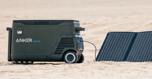 Picture of Anker EverFrost Powered Cooler 40 - Black/Green